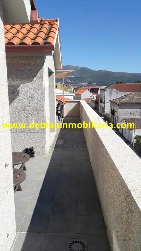 Vista exterior de Ático en venta en Tomiño con Calefacción, Parquet y Terraza