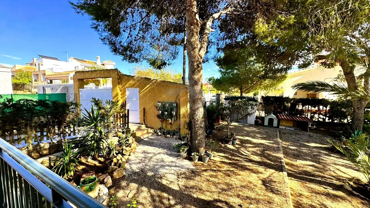 Vista exterior de Casa o chalet en venta en Cartagena con Aire acondicionado, Calefacción y Jardín privado