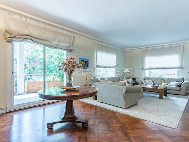 Apartamento en Venta en Sant Gervasi- Galvany