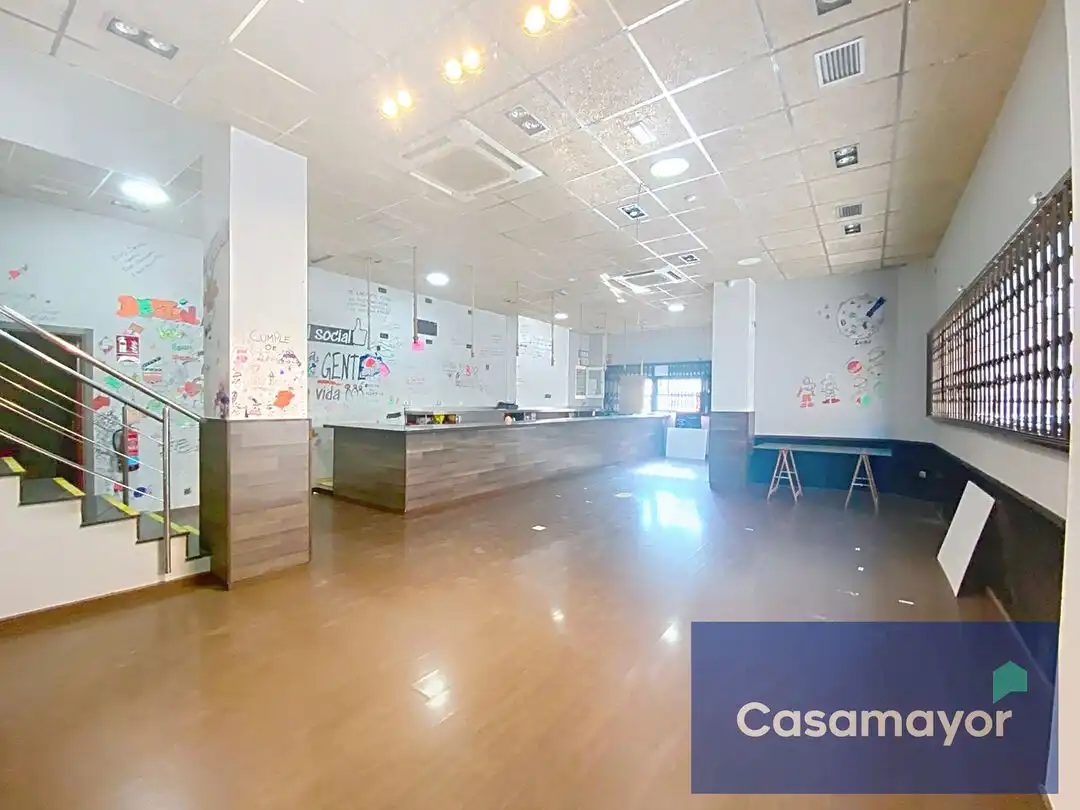 Local en venta en Alicante / Alacant con Aire acondicionado