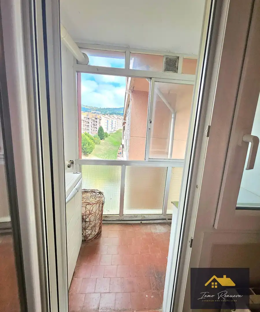 Balcony of Flat for sale in Etxebarri, Bizkaia
