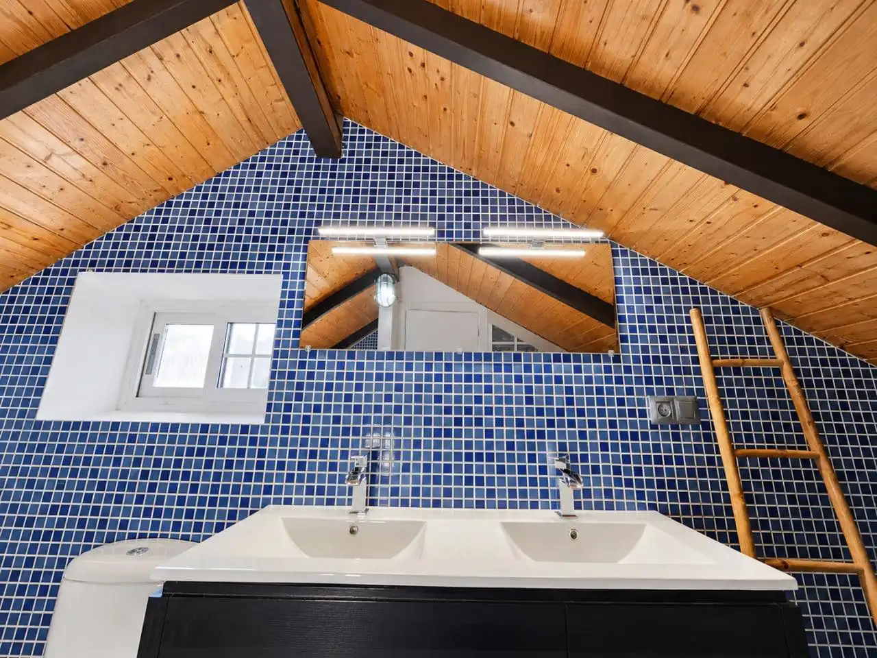 Bathroom of Houses for sale in Torremocha de Jarama  with Heating, Private garden and Terrace