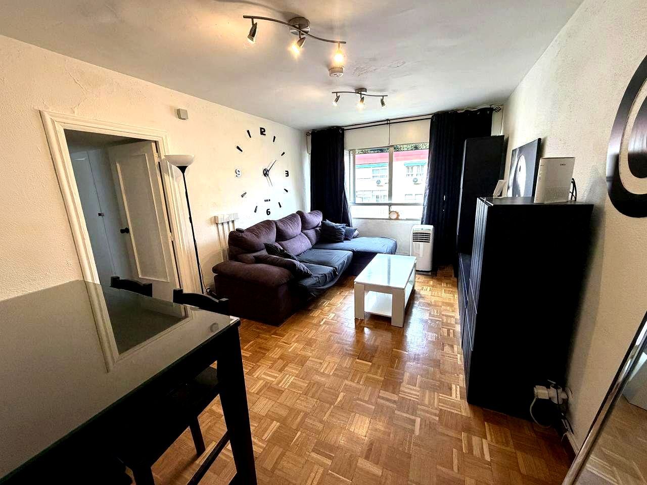 Flat to rent in Corregidor Mendo De Zúñiga, Media Legua