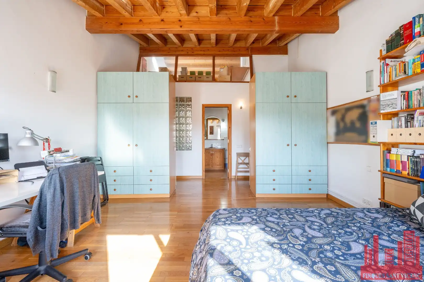 Habitación de Casa o chalet en venta en Sant Vicenç Dels Horts con Aire acondicionado, Calefacción y Jardín privado
