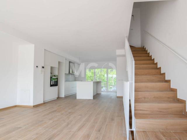 Casa-chalet en Venta en Calle Rector Vallfogona en Estadi - Santa Anna