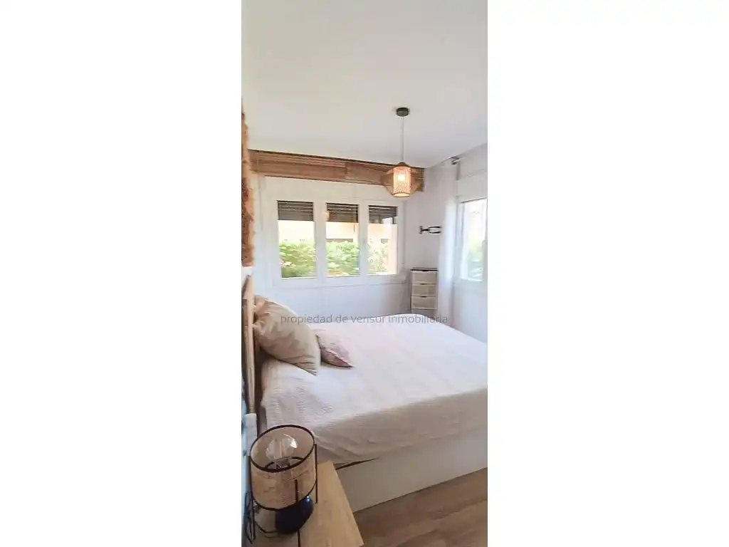 Habitación de Ático de alquiler en Águilas con Aire acondicionado, Jardín privado y Piscina