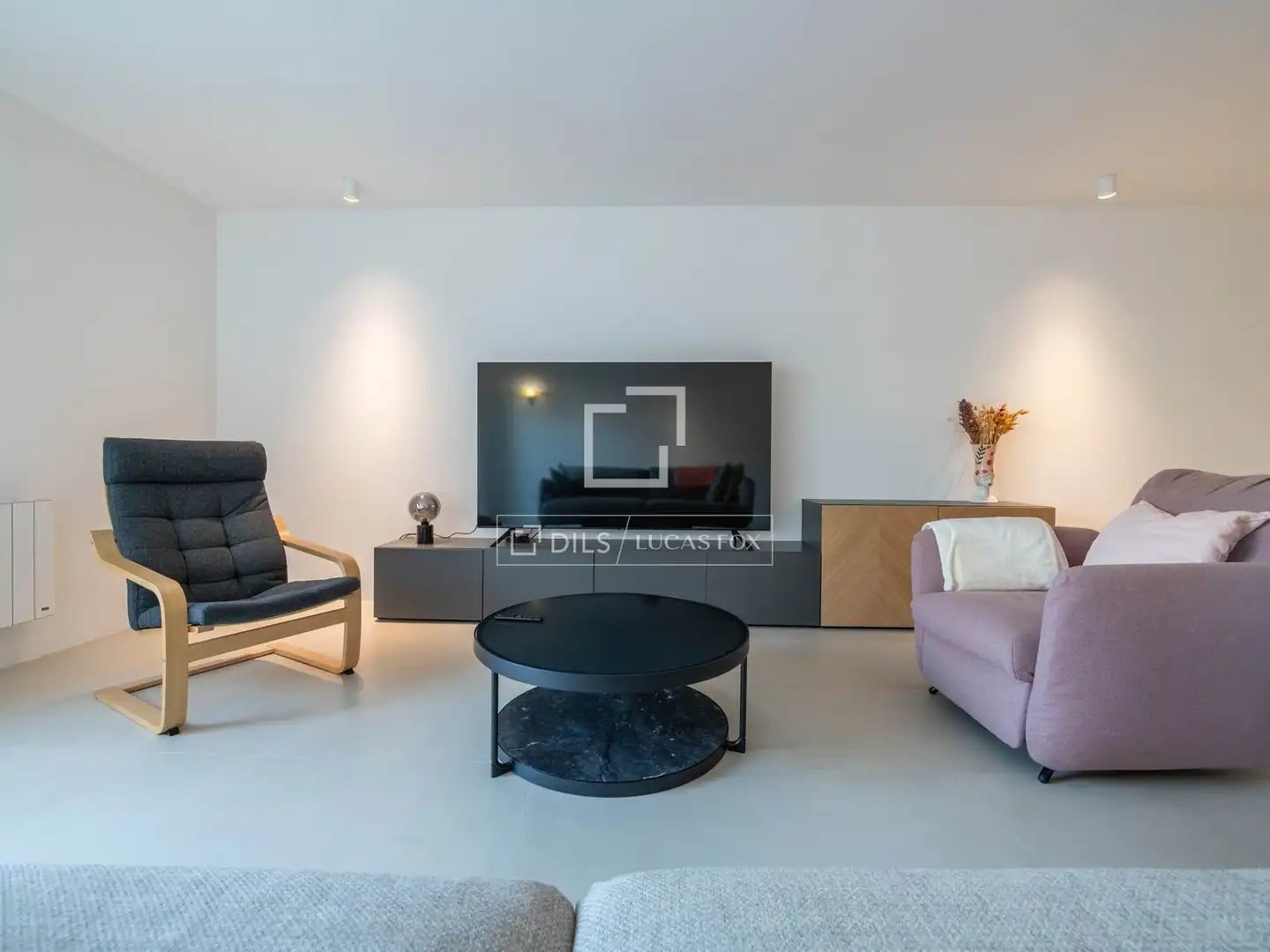 Wohnzimmer von Haus oder Chalet zum Verkauf in La Moraleja mit Klimaanlage, Heizung und Privatgarten