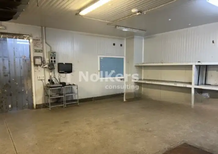 Industrial buildings for rent in Centre