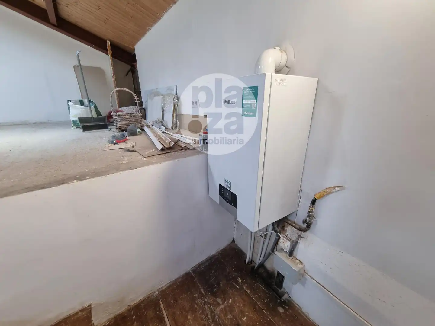 Casa o xalet de lloguer en Burgos amb Calefacció, Traster i Moblat