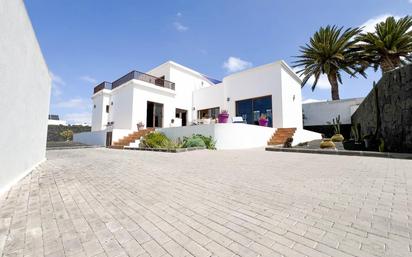 Exterior view of House or chalet for sale in Teguise  with Air Conditioner, Terrace and Balcony