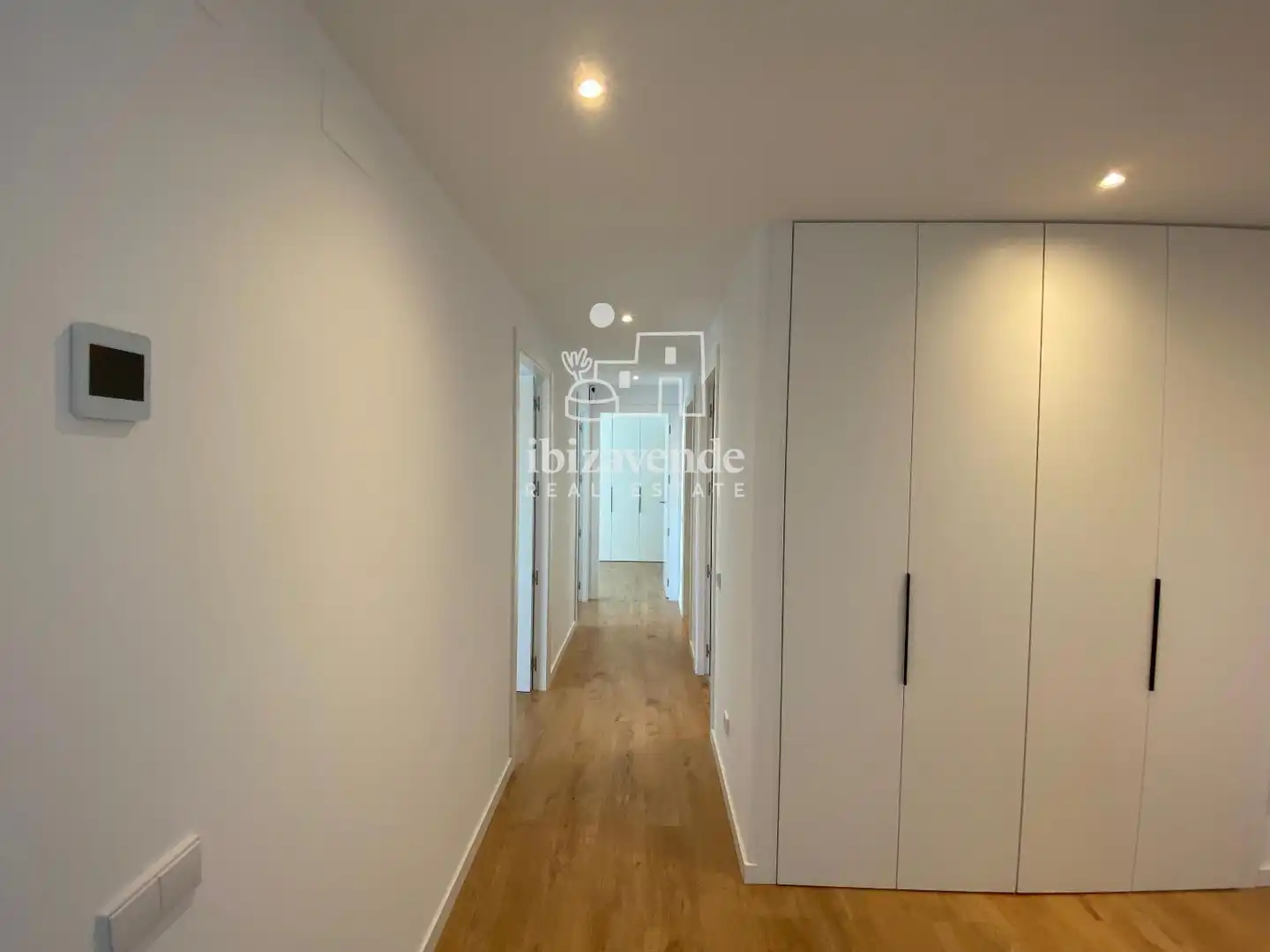 Wohnung zur Miete in Santa Eulària des Riu mit Klimaanlage, Heizung und Terrasse