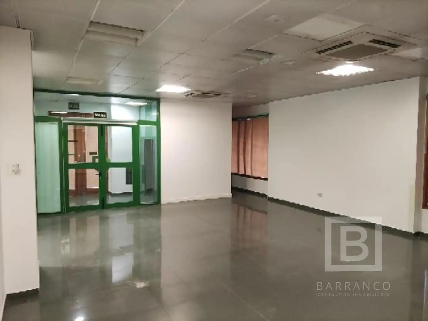 Business premises for sale in Padre Damian, imagen 3