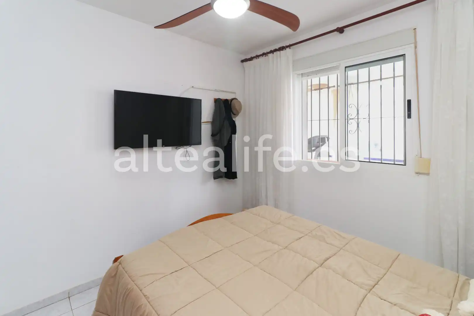 Bedroom of Houses for sale in L'Alfàs del Pi  with Air Conditioner, Private garden and Terrace
