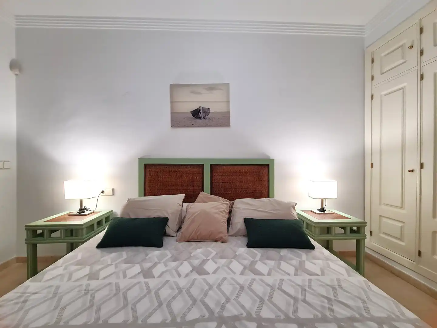 Dormitori de Apartament en venda en Sotogrande amb Jardí privat, Terrassa i Moblat