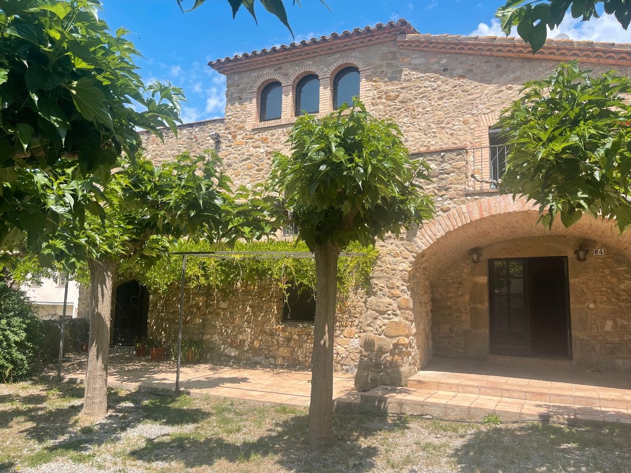 Exterior view of Country house for sale in Garrigoles  with Private garden, Terrace and Balcony