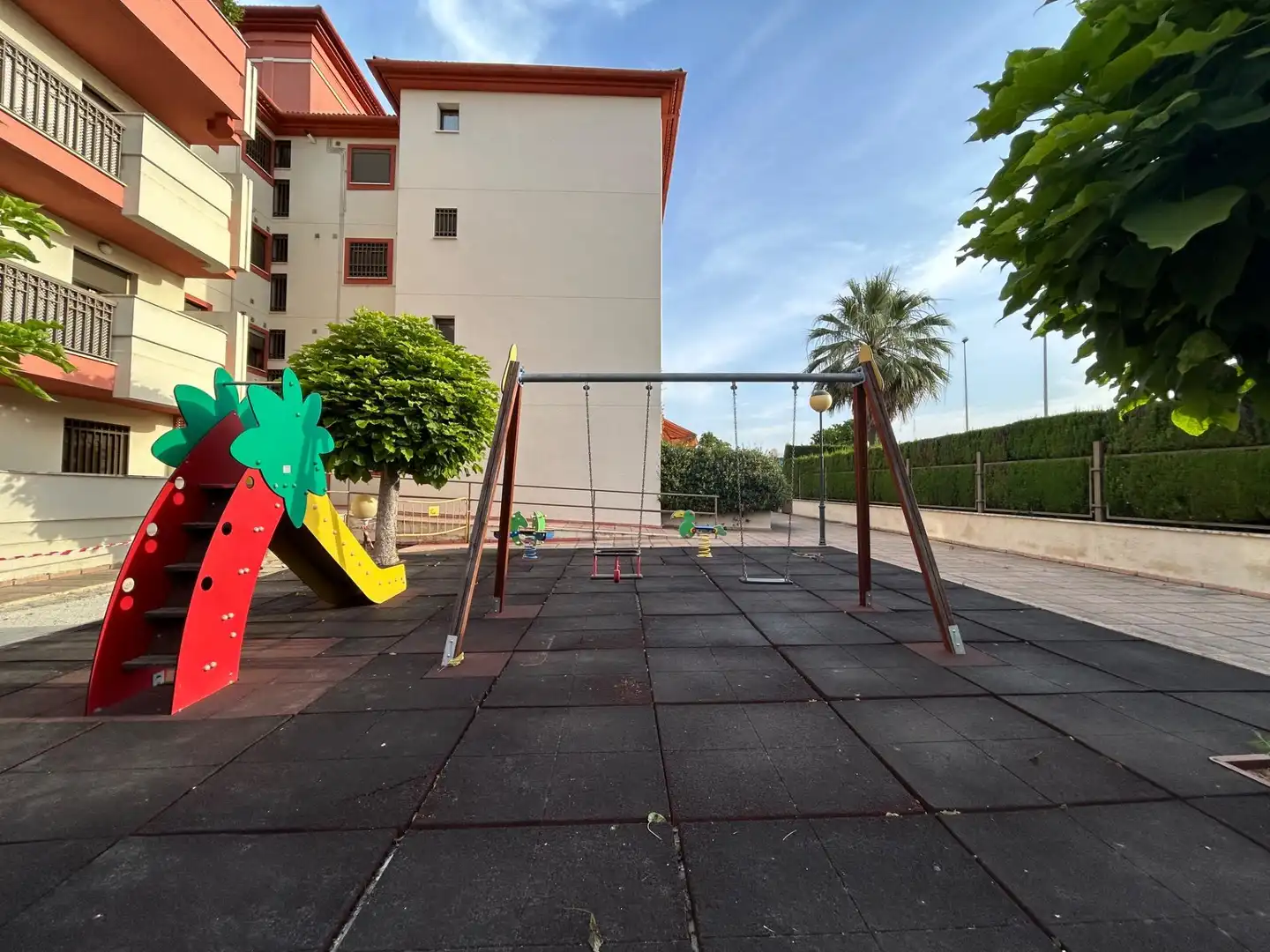 Parking de Piso en venta en Córdoba con Aire acondicionado, Calefacción y Jardín privado