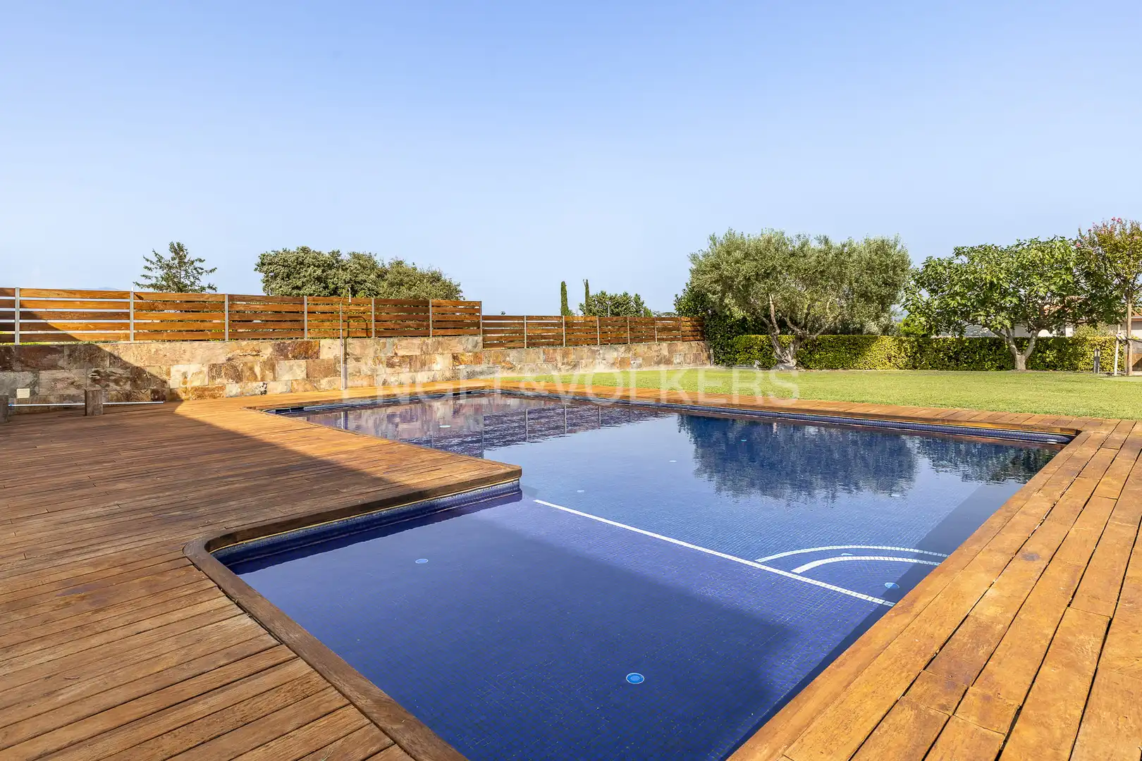 Piscina de Casa o chalet en venta en Canovelles con Aire acondicionado, Calefacción y Jardín privado