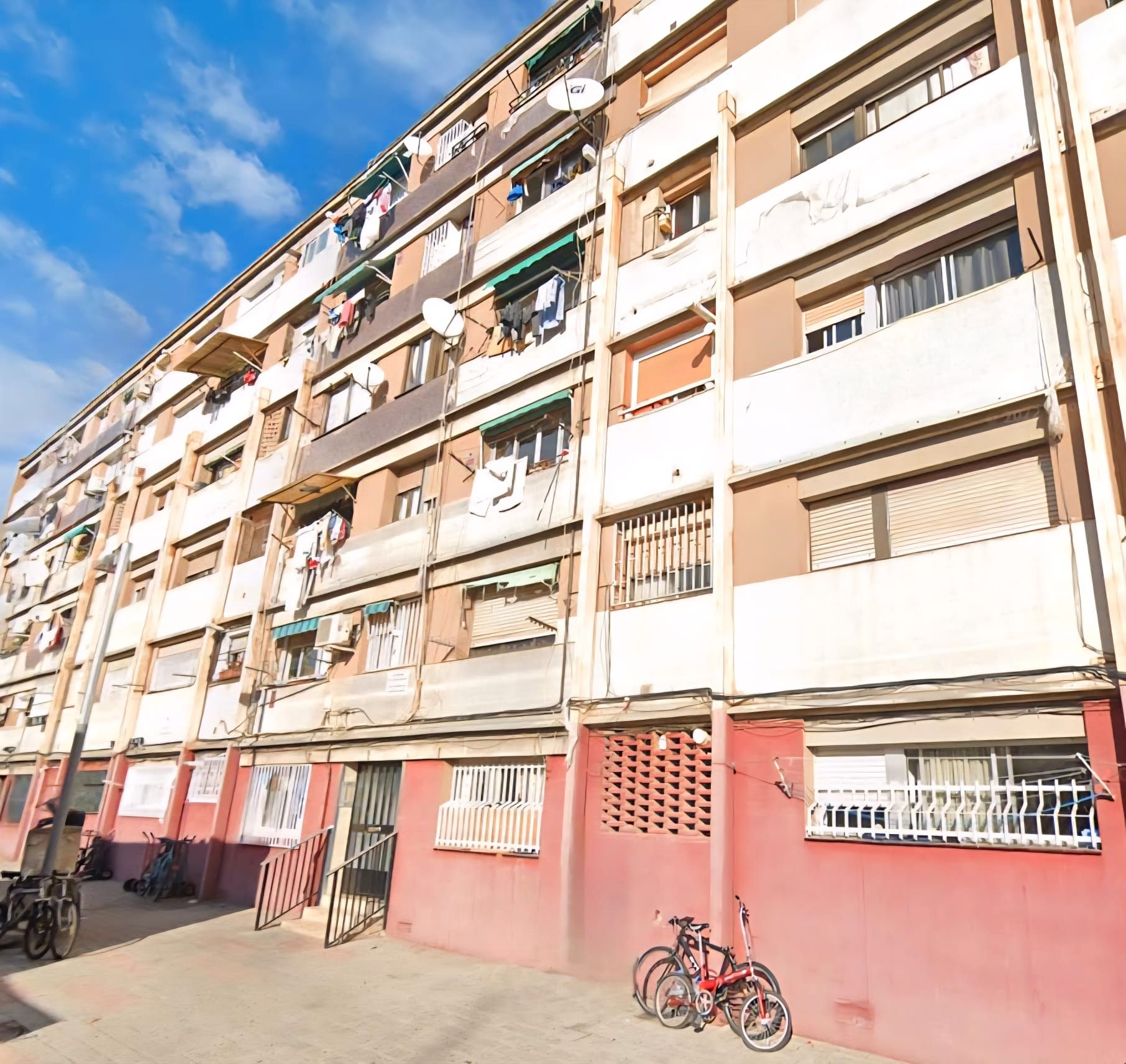 Vista exterior de Piso en venta en  Barcelona Capital