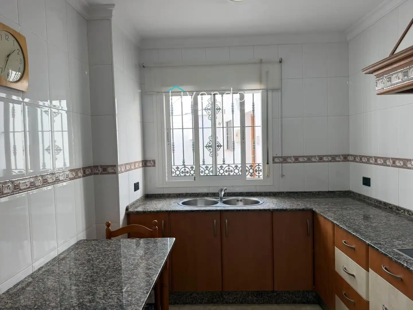 Cuina de Casa o xalet en venda en Vejer de la Frontera amb Terrassa, Traster i Moblat