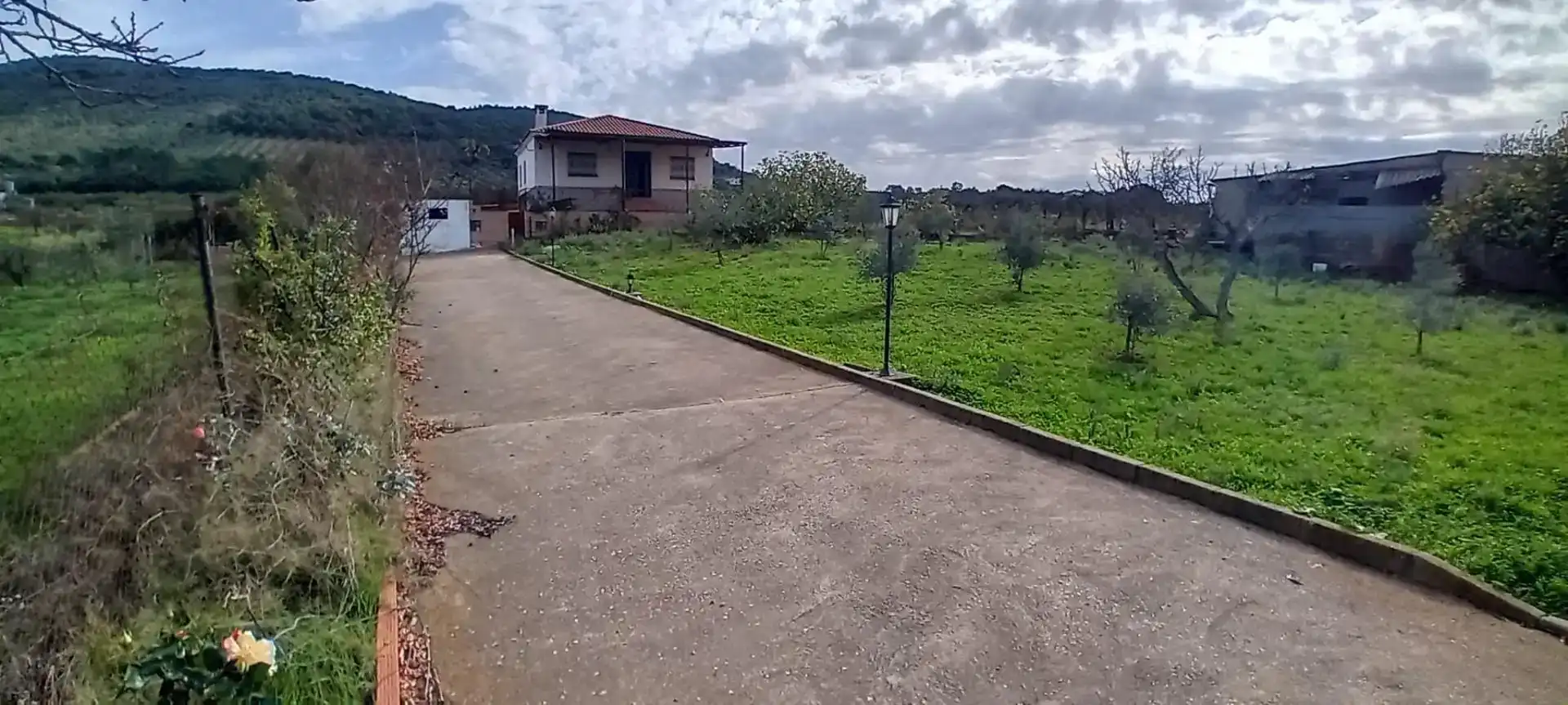 Finca rústica en venda en Alcuéscar amb Piscina
