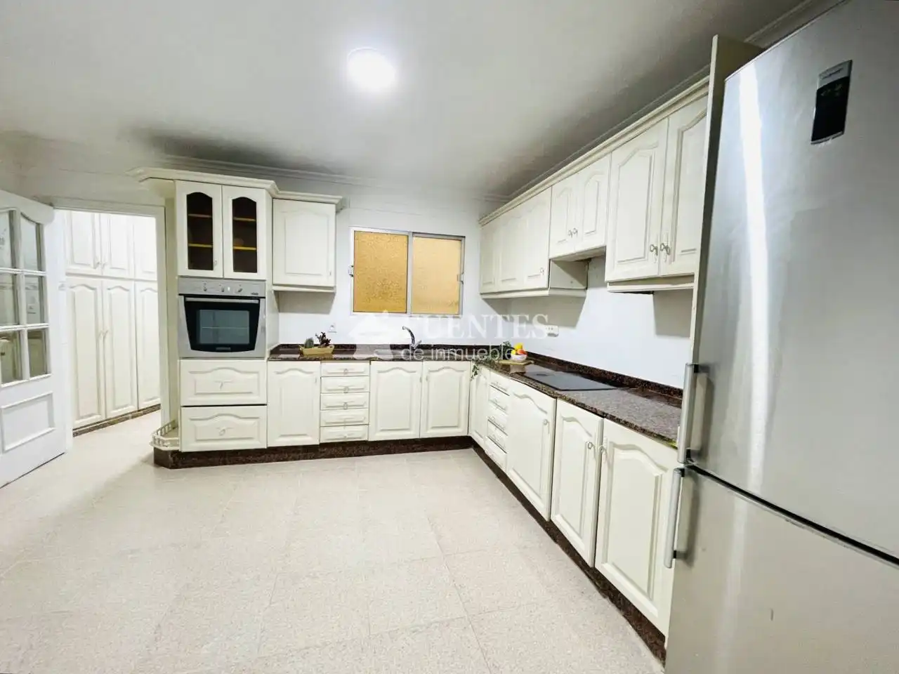 Cocina de Piso en venta en Alicante / Alacant con Aire acondicionado y Terraza