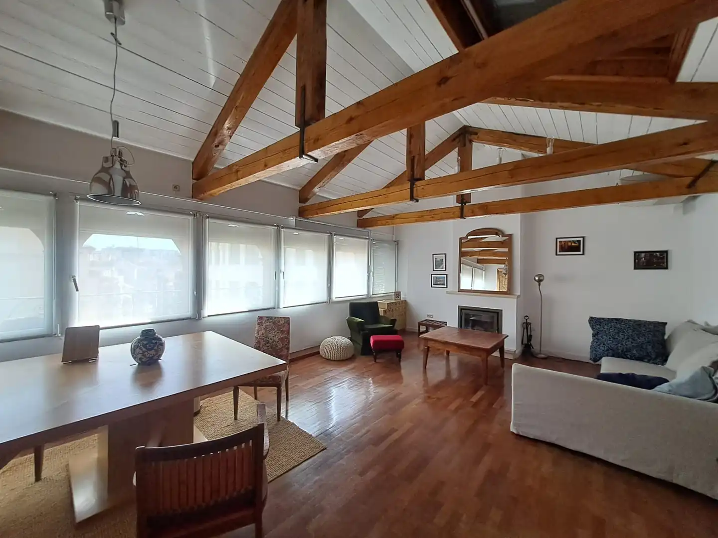 Living room of Flat for rent in Salamanca  with Air Conditioner, Heating and Parquet flooring