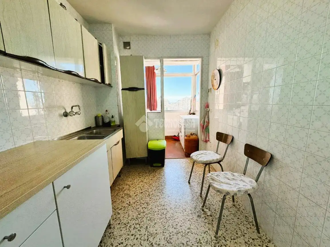 Cocina de Piso en venta en Fuengirola con Balcón