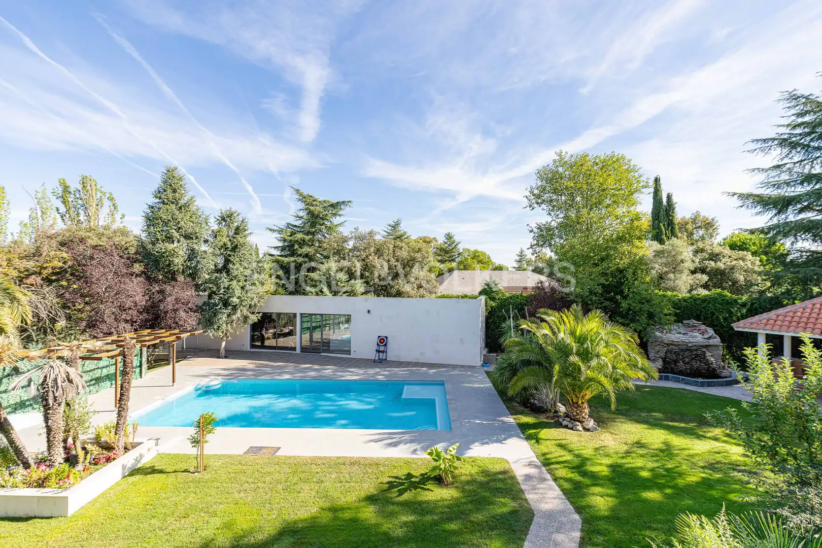 Jardín de Casa o chalet en venta en Boadilla del Monte con Aire acondicionado, Calefacción y Jardín privado