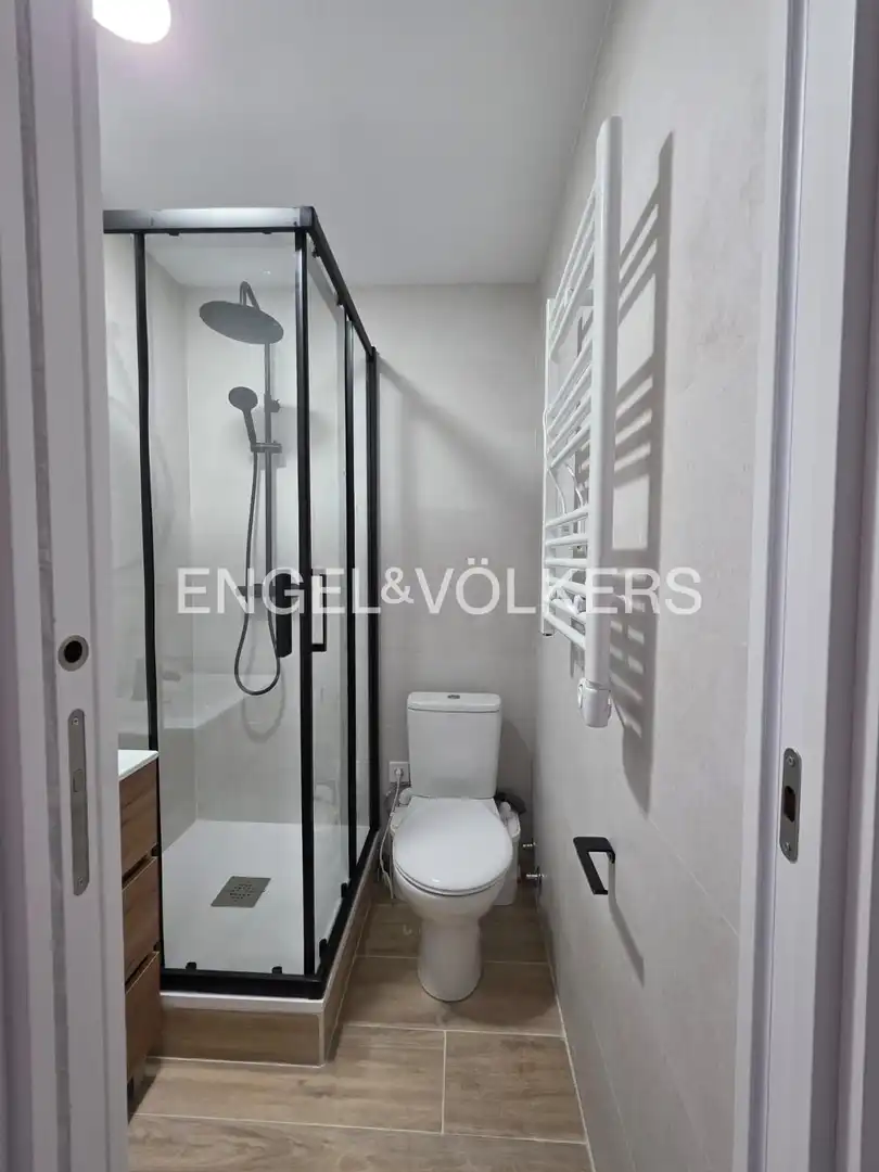 Bathroom of Flat for sale in Madrid  with Heating