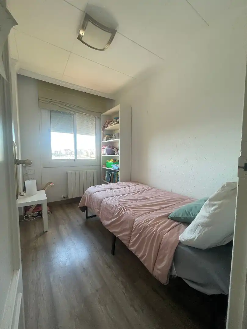 Bedroom of Flat for sale in Barcelona  with Air Conditioner, Heating and Furnished