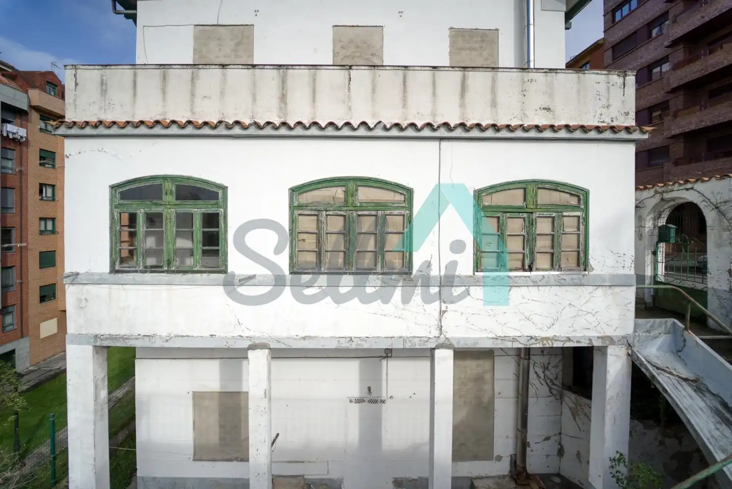 Vista exterior de Casa o chalet en venta en Oviedo  con Jardín privado y Terraza