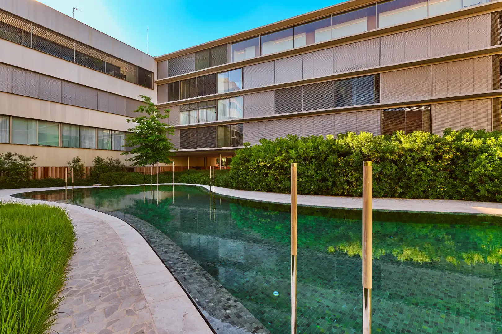 Flat for rent in Calle de Javier Ferrero, 13, Ciudad Jardín