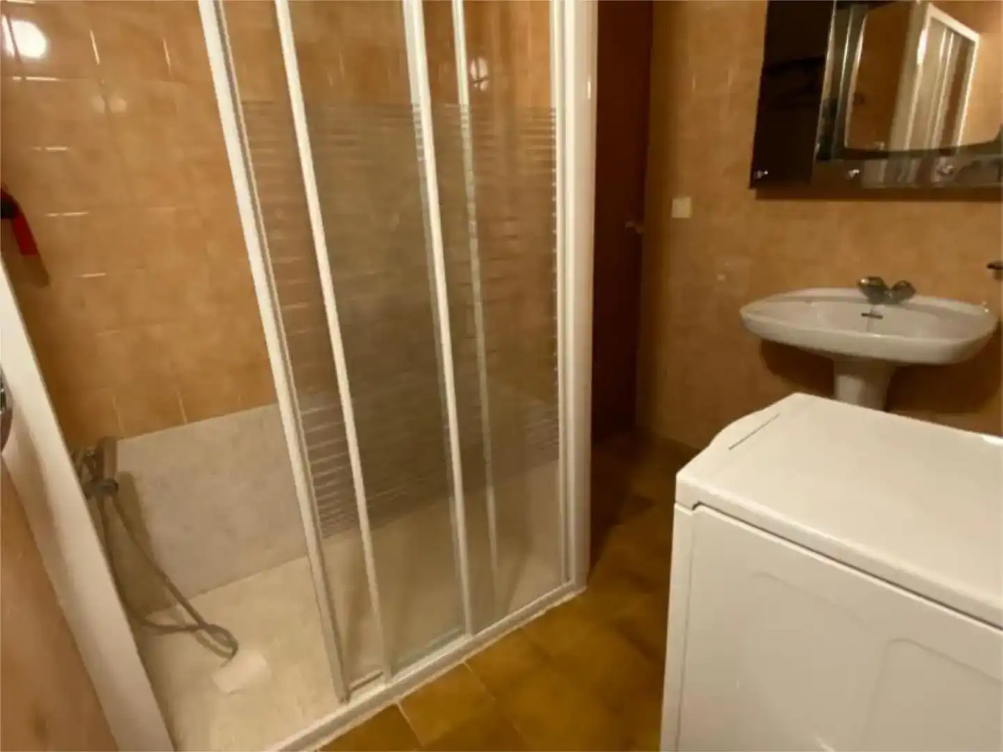 Bany de Pis en venda en Porrera amb Balcó