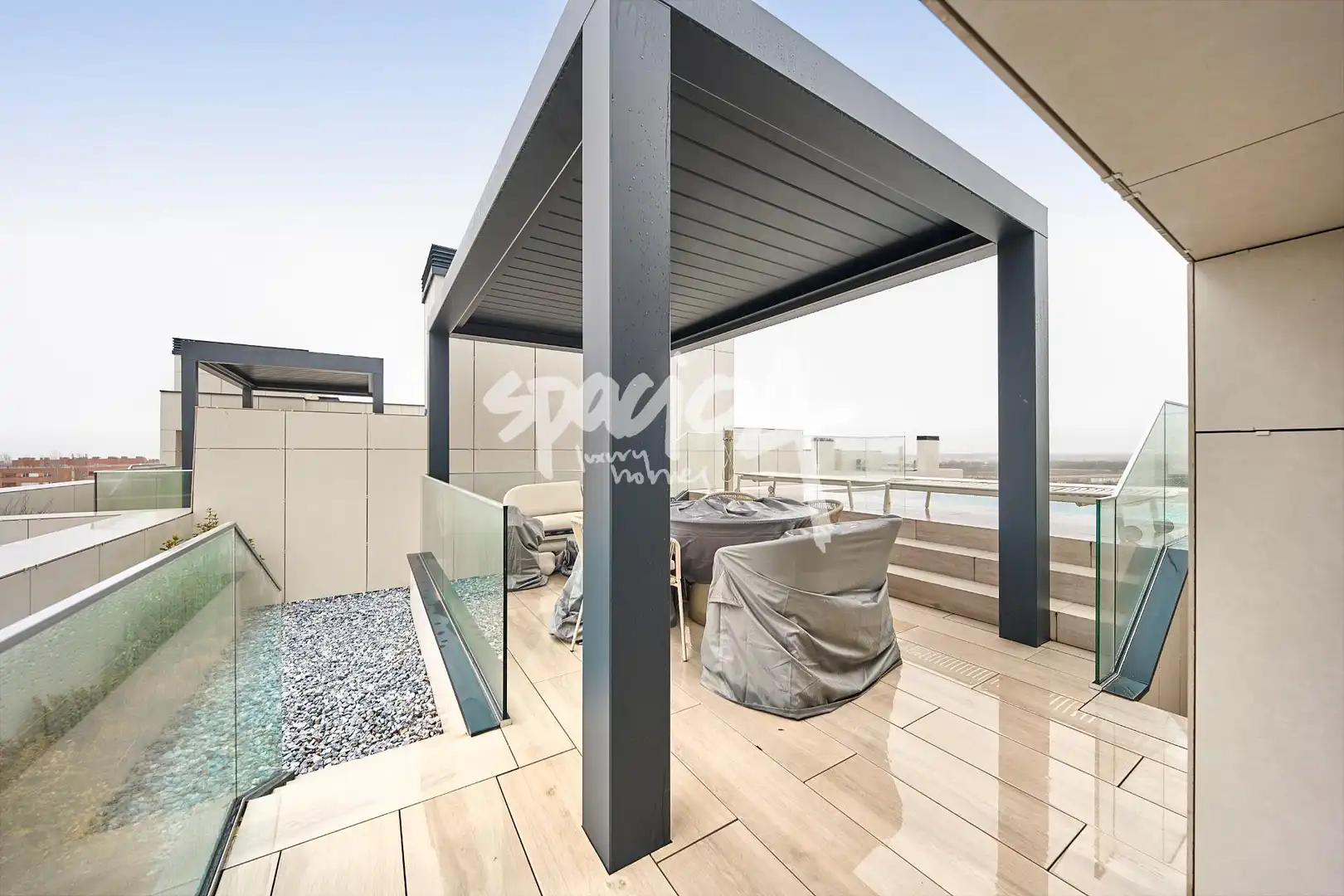Terraza de Ático de alquiler en Pozuelo de Alarcón con Aire acondicionado, Calefacción y Jardín privado