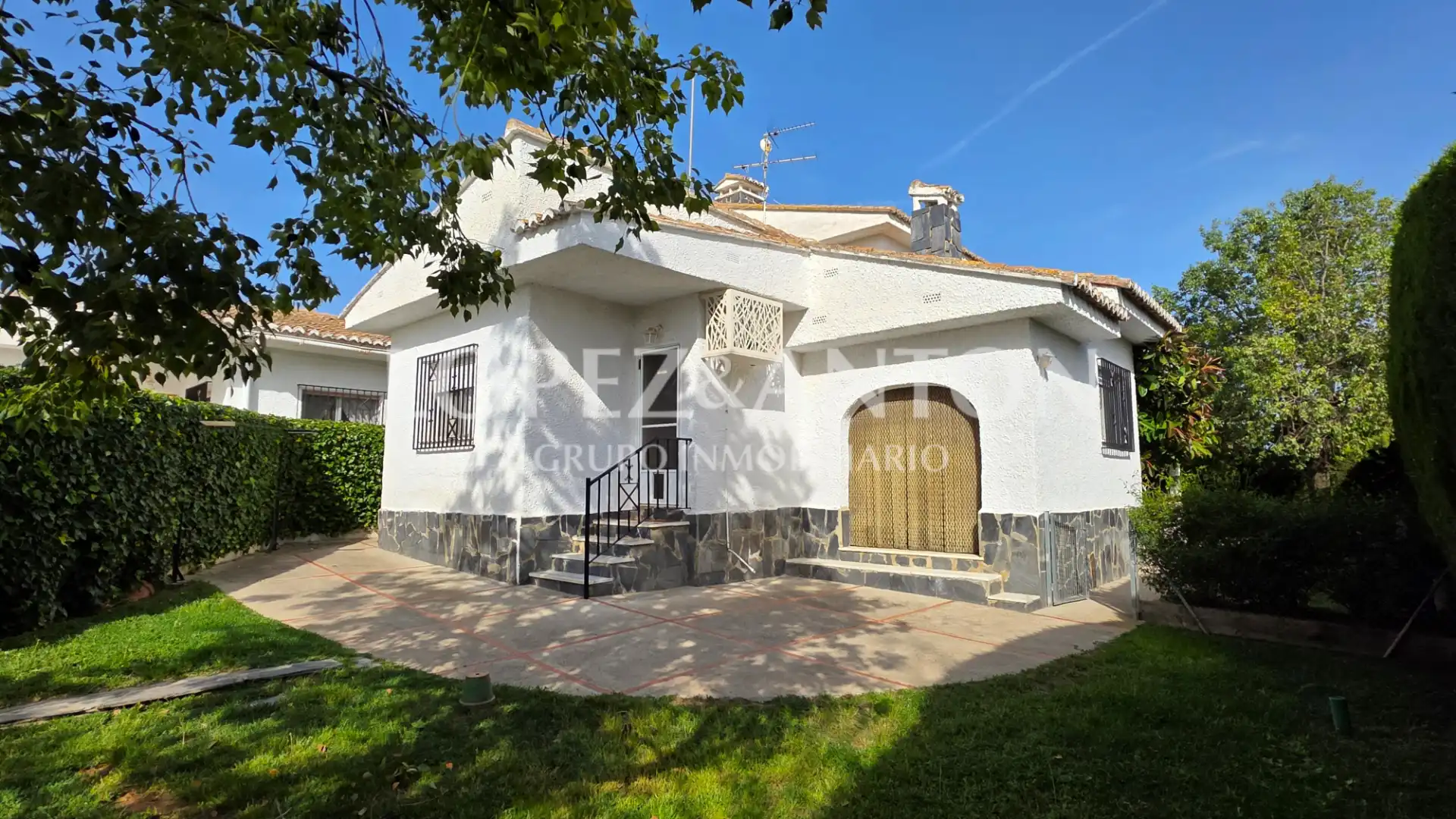 Garden of Houses for sale in L'Eliana  with Air Conditioner, Private garden and Terrace