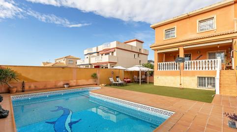 Foto 3 de Casa adosada en venda a Aguas Nuevas, Alicante