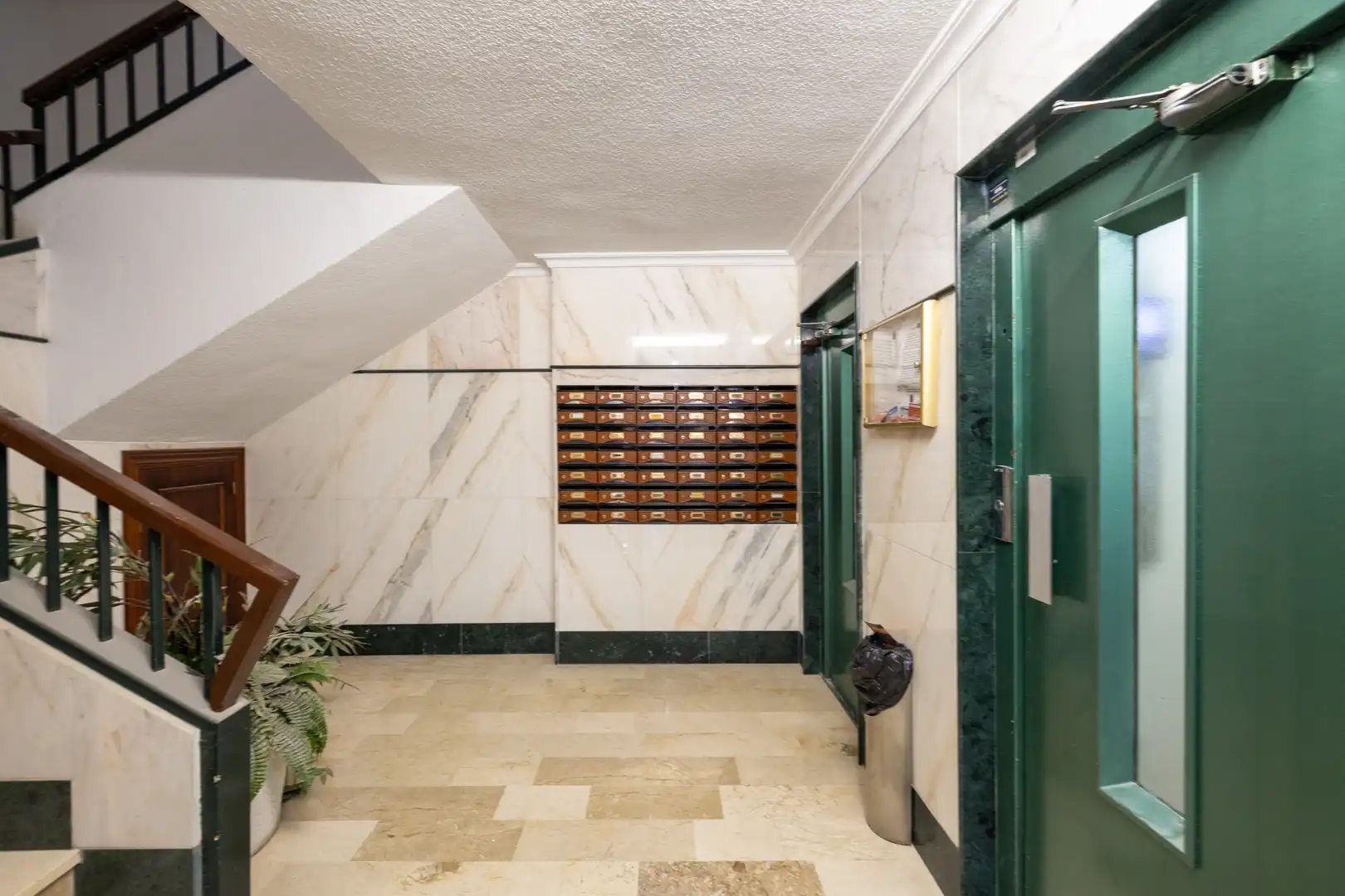 Wohnung zur Miete in Granada mit Klimaanlage, Heizung und Möbliert