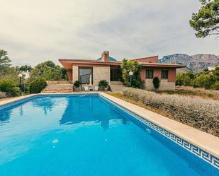 Piscina de Finca rústica en venda en La Nucia amb Aire condicionat, Calefacció i Jardí privat