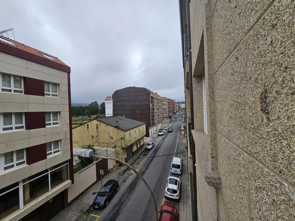 Vista exterior de Piso en venta en Boiro con Calefacción, Parquet y Trastero