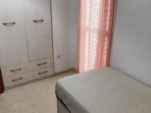 Habitación de Piso en venta en Las Colonias
