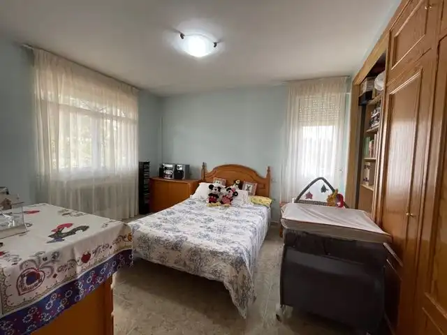 Dormitori de Casa o xalet en venda en Valdemorillo amb Calefacció, Jardí privat i Terrassa