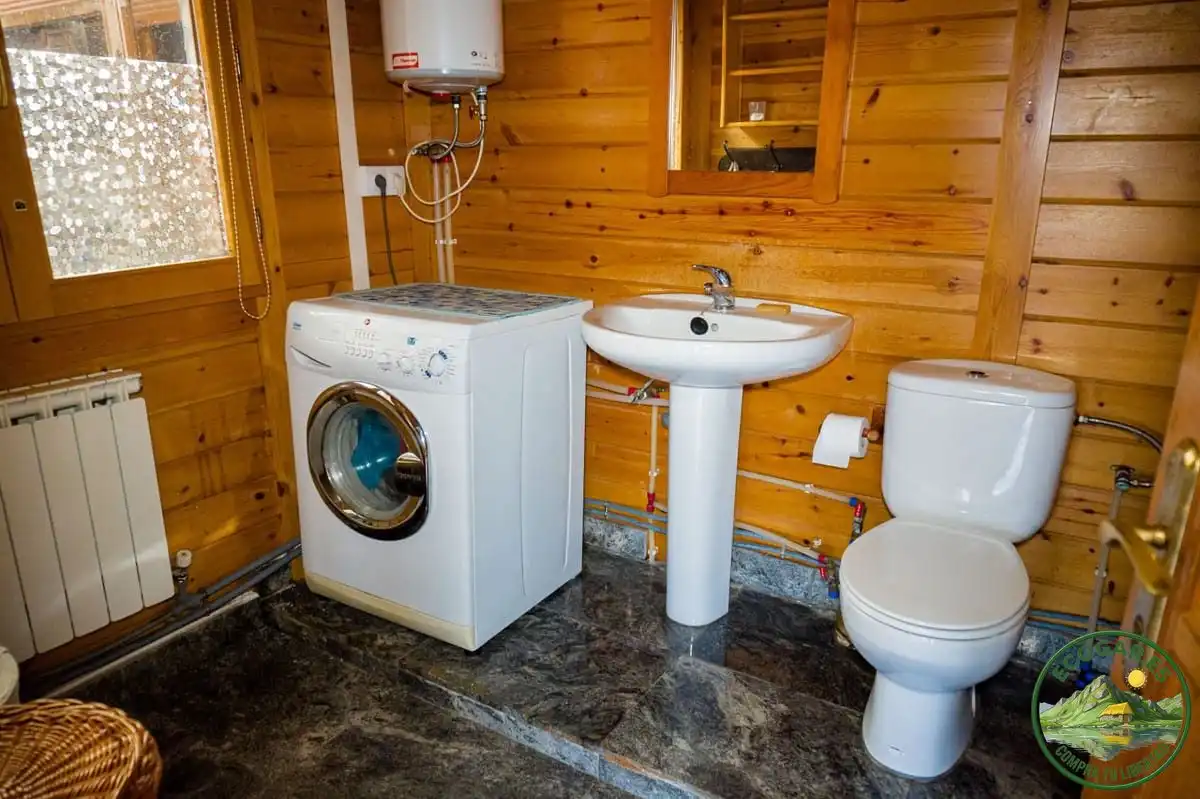 Baño de Casa o chalet en venta en Villagatón con Aire acondicionado, Calefacción y Jardín privado
