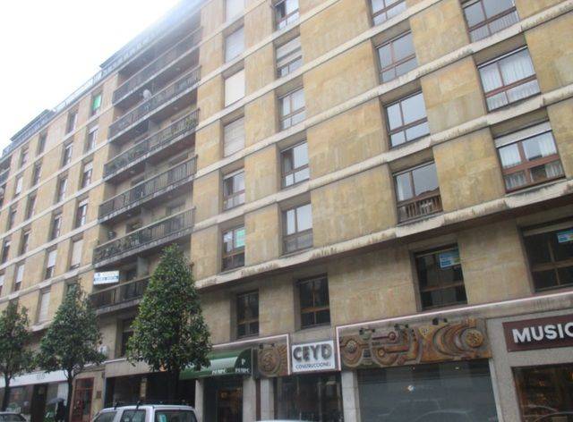 Oficina en Venta en Salesas - Foncalada - Campoamor