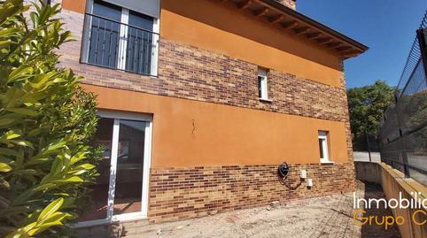 Foto 4 de Casa adosada en venda a Herramélluri, La Rioja