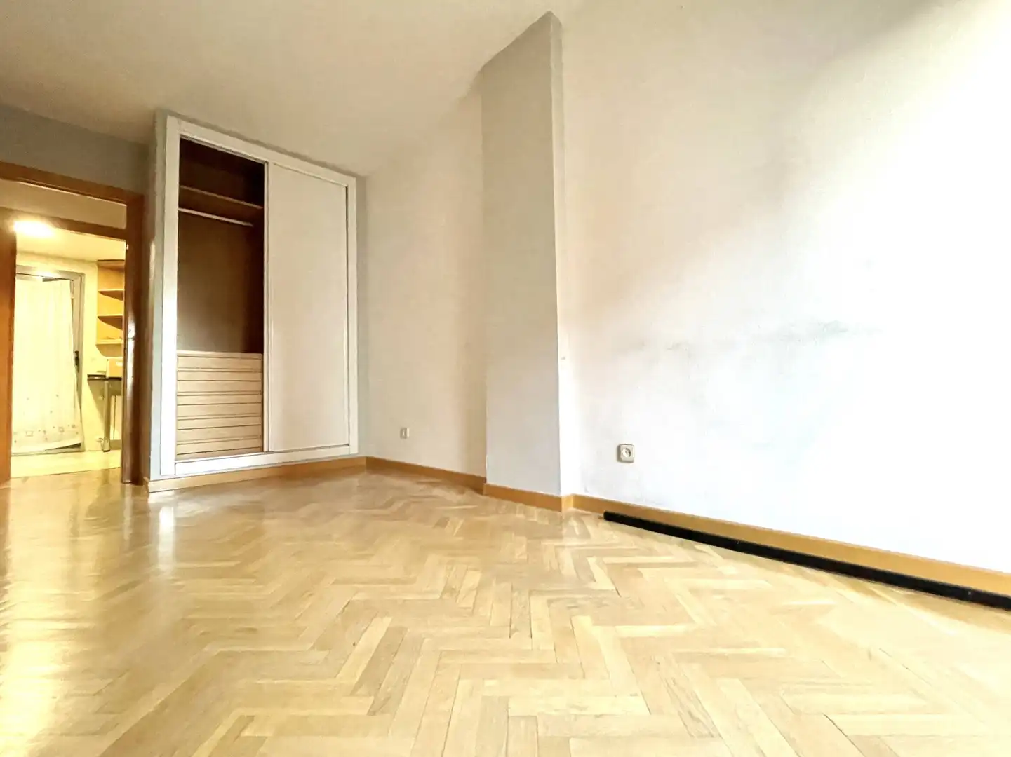 Flat for rent in NAVIA, Las Águilas