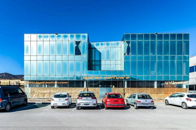 Nave industrial en Venta en Camí de Barcelona a Puigcerdà, 79 en Gurb