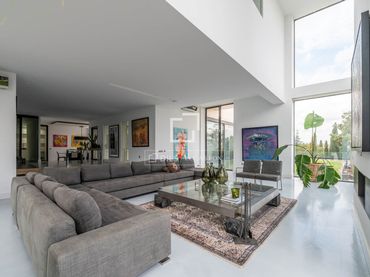 Detached house with pool for sale in Urbanización La Moraleja