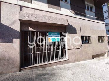 Locale commerciale in vendita a Jaén - CL FERMIN PALMA