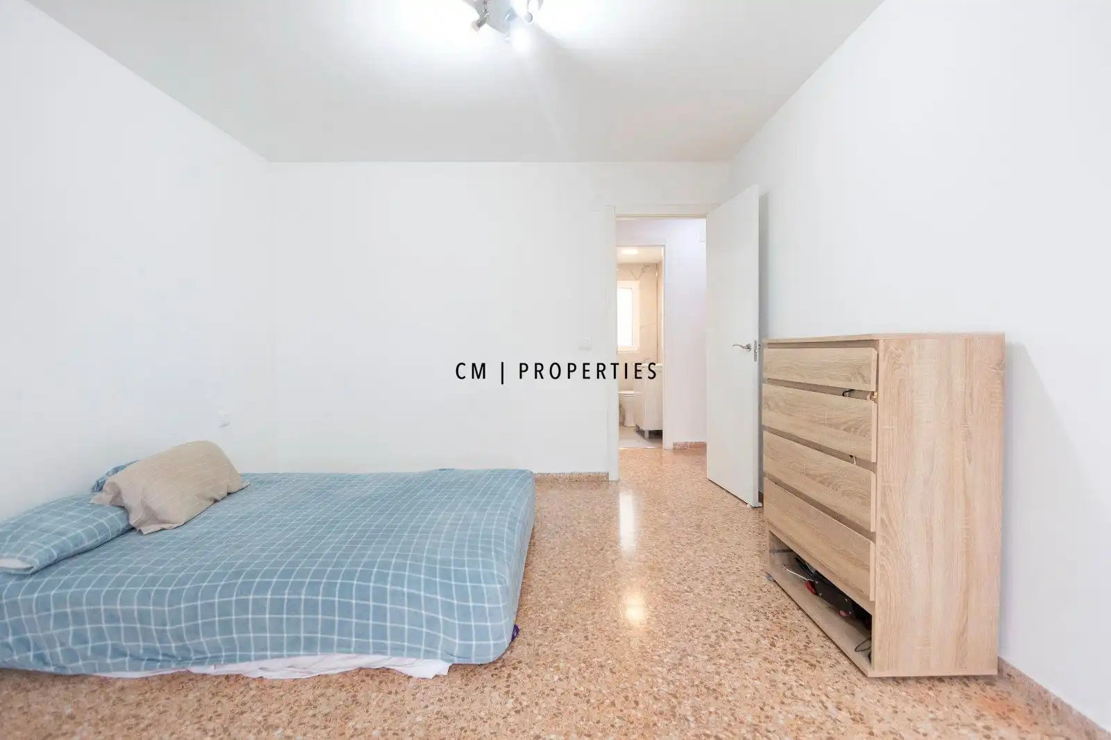 Flat for rent in carretera Malilla, Malilla
