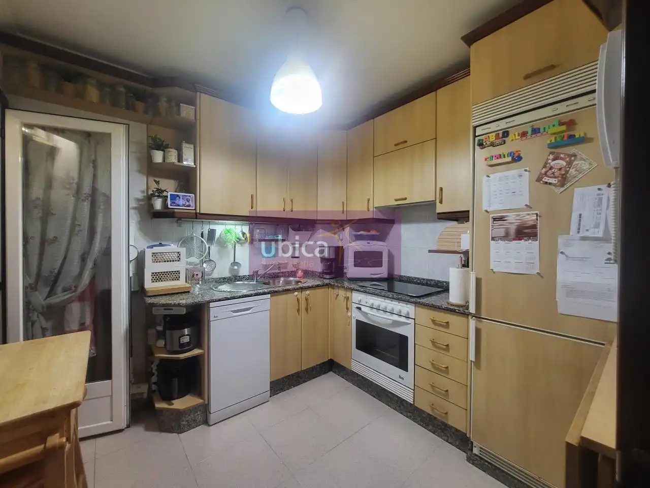 Cocina de Piso en venta en Vigo  con Calefacción, Parquet y Trastero